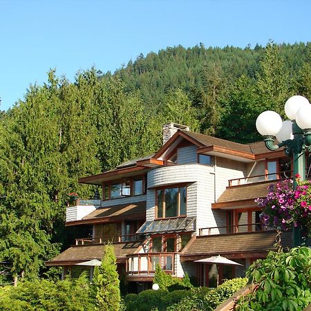Sunshine Coast Resort Madeira Park Экстерьер фото